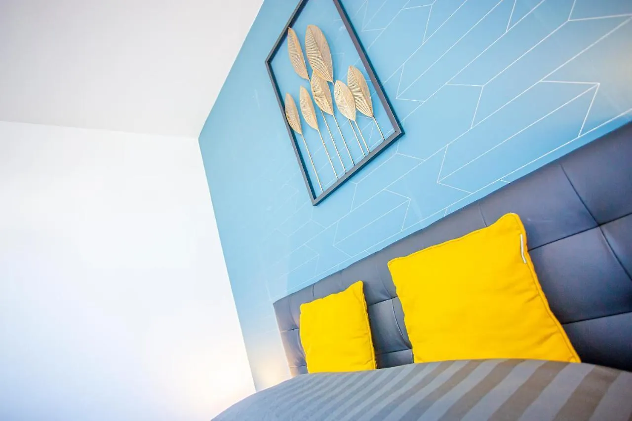 Lorient Hypercentre-Lumineux-Tout Confort-Balcon Apartamento
